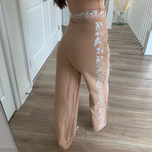 Two piece nude color pants set - Picture 2 of 7